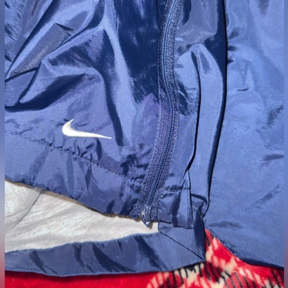 Nike navy windbreaker pants size M (8-10) - Picture 3 of 7